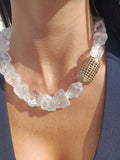 Collier aus Bergkristall mit Messing Zwischenteil und 925 Silberverschluss